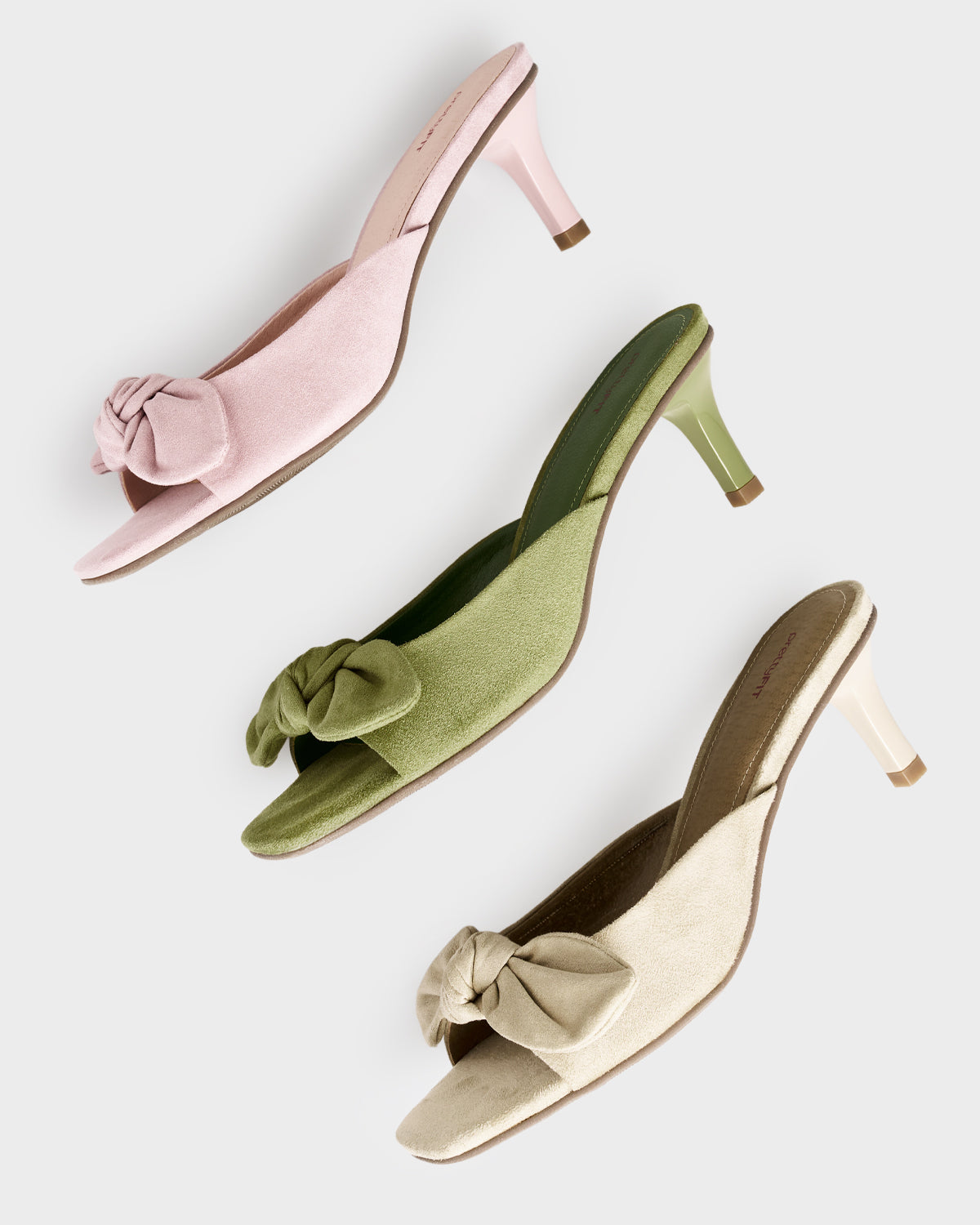 #color_almond