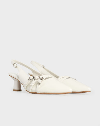 Qiyara Pumps
